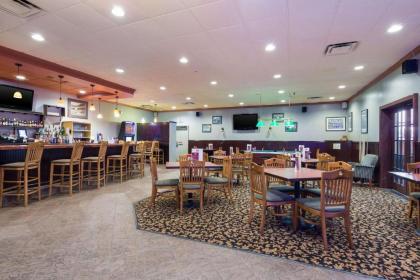 Quality Inn Oneonta Cooperstown Area - image 13