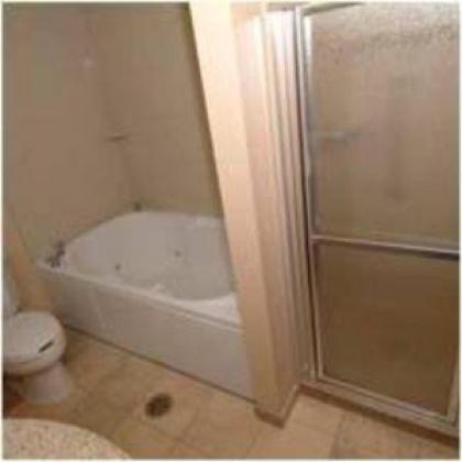 Hampton Inn Oneonta - image 11