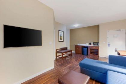 Comfort Inn & Suites Near Ontario Airport - image 14