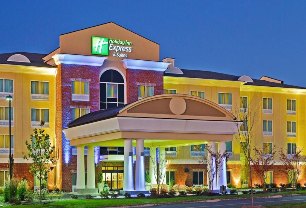 Holiday Inn Express Hotel & Suites Ooltewah Springs - Chattanooga an IHG Hotel - main image