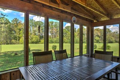 Ooltewah Cabin with Grill Pool table and Porch Ooltewah