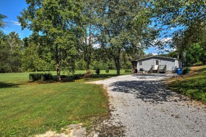 Ooltewah Cabin with Grill Pool Table and Porch! - image 9