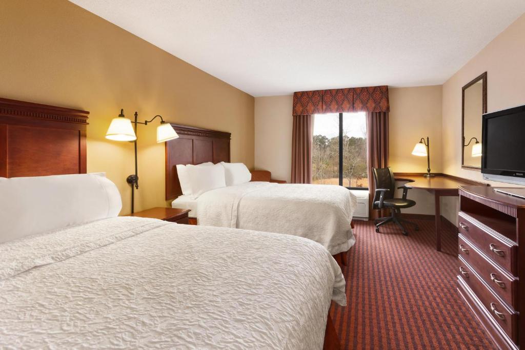 Hampton Inn & Suites Opelika-I-85 Auburn Area - image 4