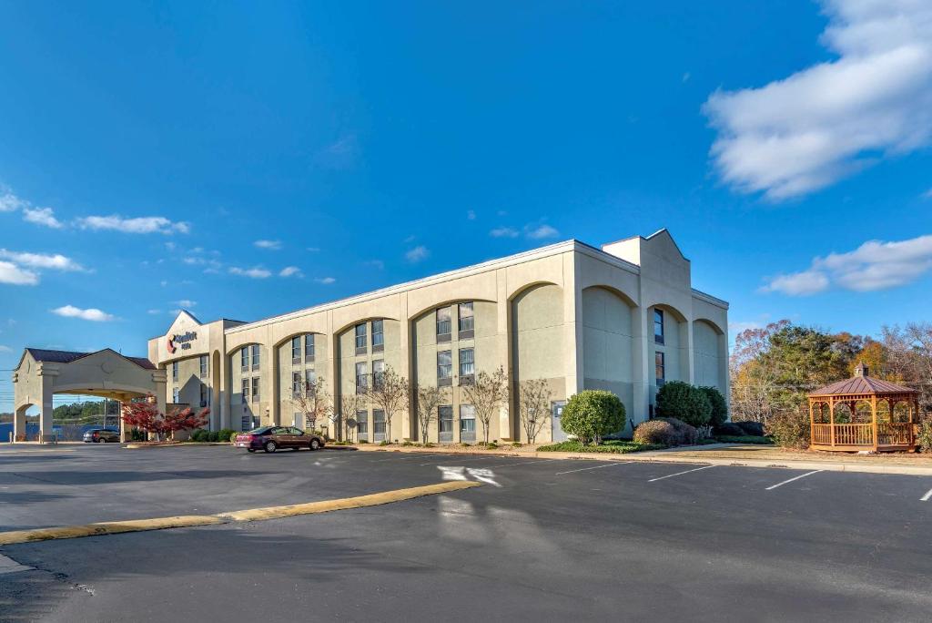 Comfort Inn Opelika - Auburn - image 2