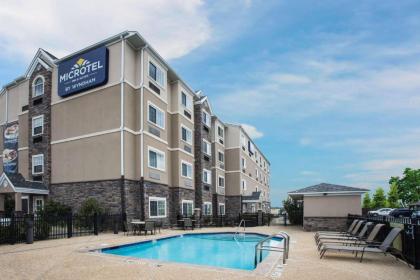 Microtel Inn and Suites by Wyndham - image 8