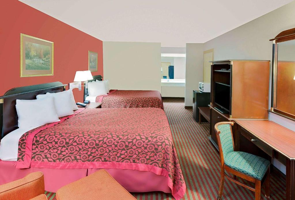 Days Inn & Suites by Wyndham Opelousas - image 2