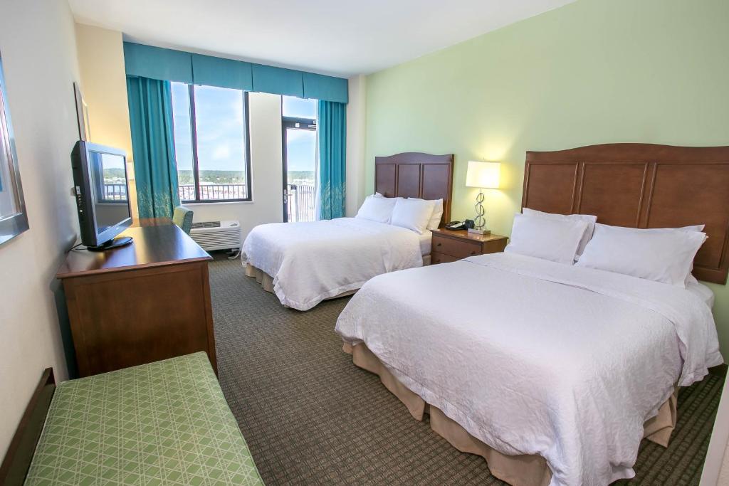 Hampton Inn & Suites - Orange Beach - image 2