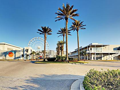 Coastal Oasis Near Beach With Pool Grill & Pond Condo - image 5