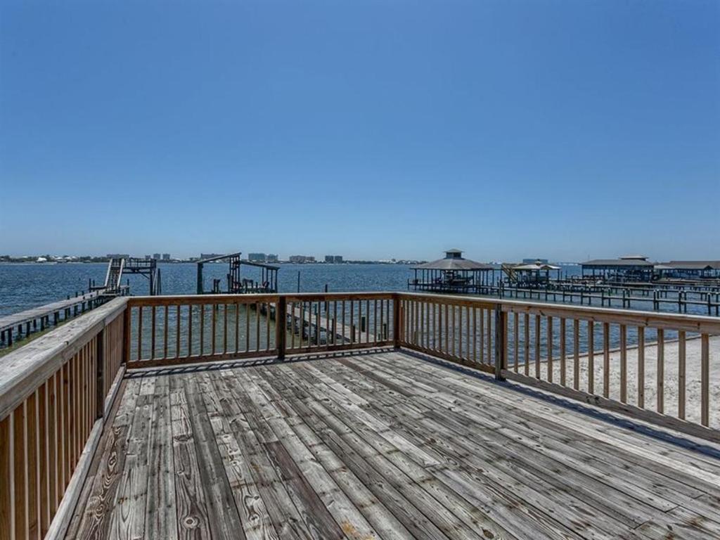 Sunny South by Meyer Vacation Rentals - image 4