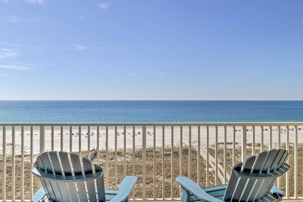 Serene Beachfront Condo with Balcony and Ocean Views! - main image