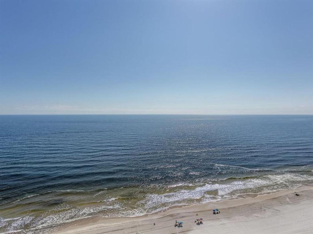 Escapes to the Shores by Meyer Vacation Rentals - image 4