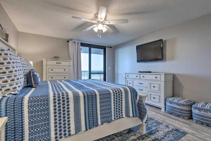 Coastal Condo with Resort Perks and Beach Access! - image 8