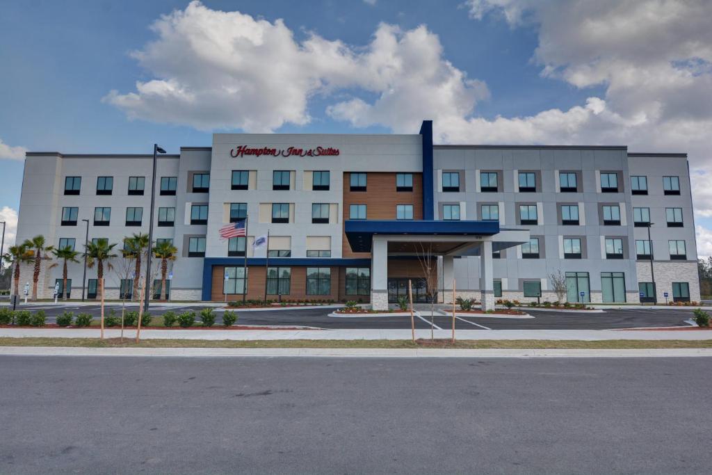 Hampton Inn & Suites Middleburg FL - main image