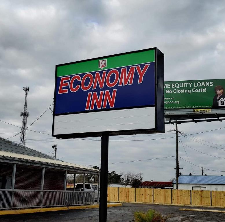 Economy Inn Motel - main image