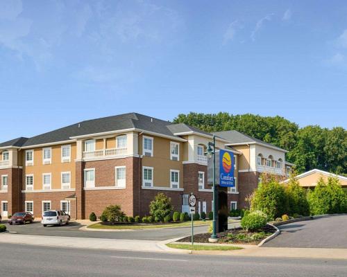 Comfort Inn & Suites Orange - main image