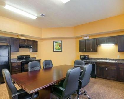 Comfort Inn & Suites Orange - image 3