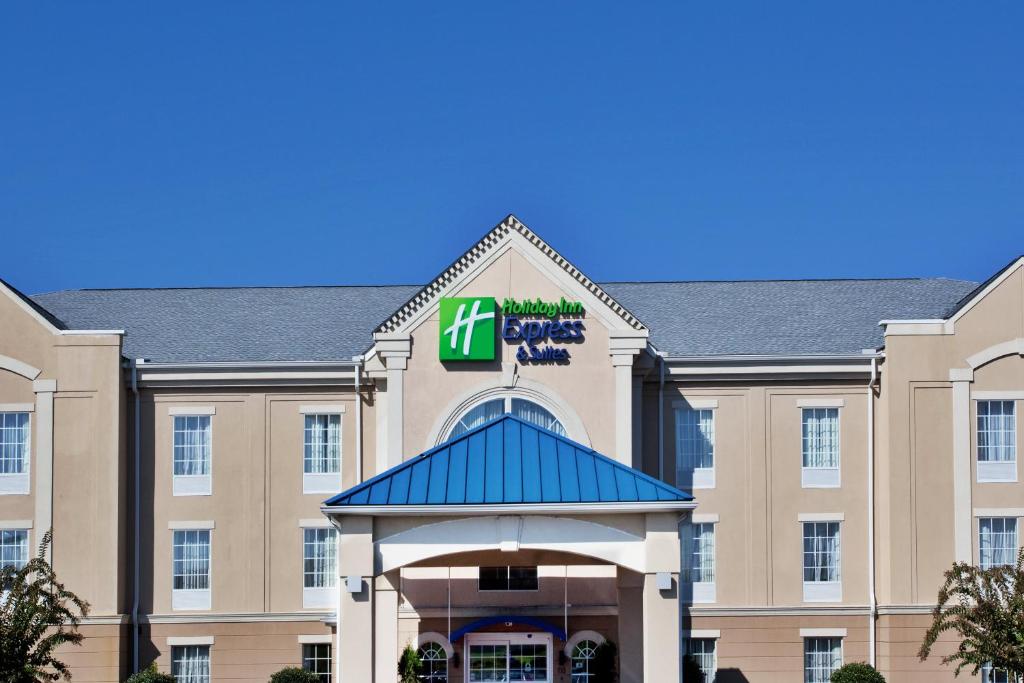 Holiday Inn Express Hotel & Suites Orangeburg an IHG Hotel - main image