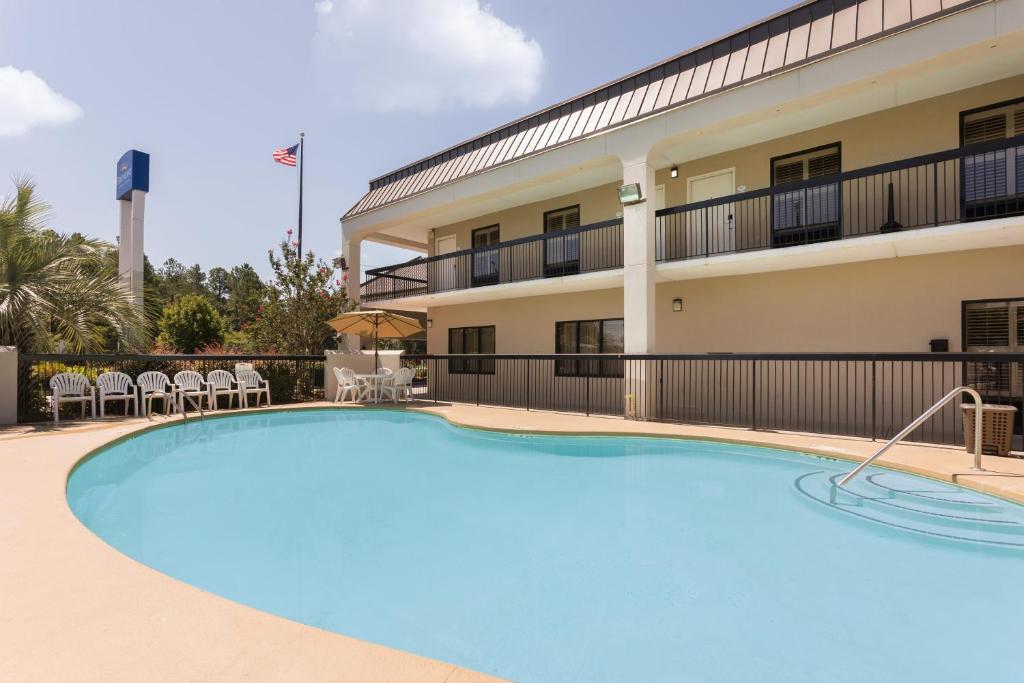 Baymont by Wyndham Orangeburg North - image 6