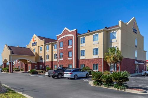 Comfort Inn & Suites Orangeburg - main image