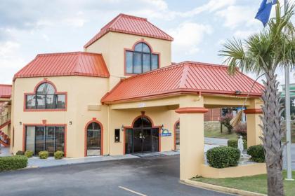 Days Inn by Wyndham Orangeburg - image 3