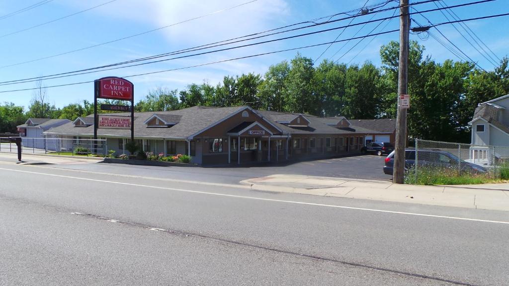 Red Carpet Inn Orchard Park - main image