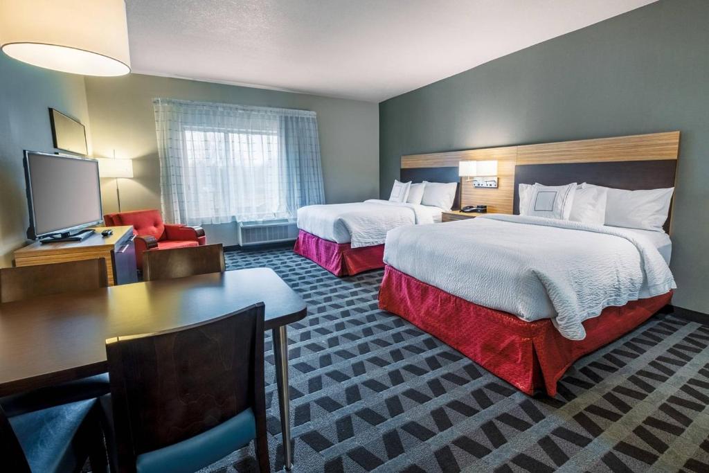 TownePlace Suites by Marriott Toledo Oregon - image 6