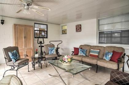 Quiet Home Near Shopping and 15 Miles From Orlando! - image 2