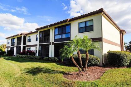 GOLF COURSE VIEW 2 bedroom 2 bath condo! - image 10