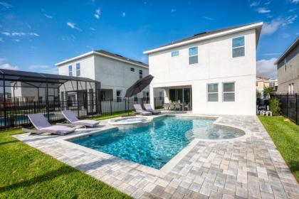 Private Pool Home Waterpark Access  Near Disney Orlando Florida