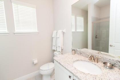 Private Pool Home Waterpark Access & Near Disney! - image 10