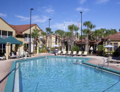 Fully-furnished Villa and Modern Comforts in Orlando - One Bedroom #1 - image 2