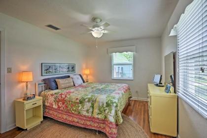 Chic Ormond Beach Cottage with Patio - Walk to Ocean - image 7