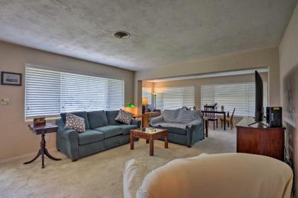 Home with Furnished Lanai - 1 Block to Ormond Beach! - image 12