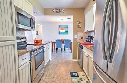 Ormond Beach Bungalow with Patio and Quiet Setting! - image 13