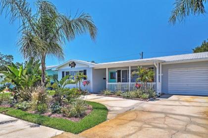 Ormond Beach Bungalow with Patio and Quiet Setting! - image 4