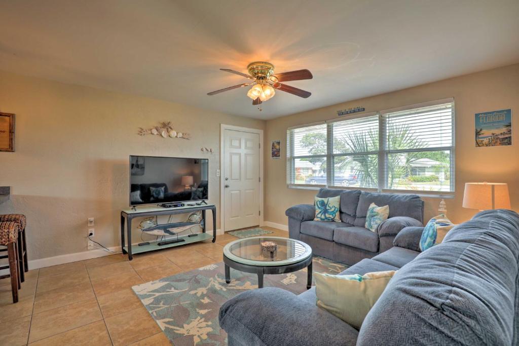 Ormond Beach Home Steps to Beach and Riverfront! - image 4