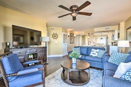 Luxe Oceanfront Condo with Pool Beach Access and Gear! - image 3