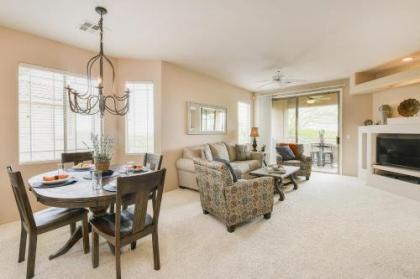 3 Bed 2 Bath Apartment in Oro Valley - image 4