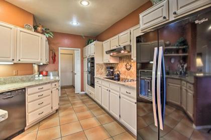 Oro Valley Getaway with Patio BBQ and Mtn Views! - image 3