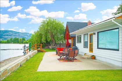 Lake Level Cabin - image 14