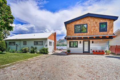 Waterfront Lake Osoyoos Cottage with Beach and Patio! - image 6