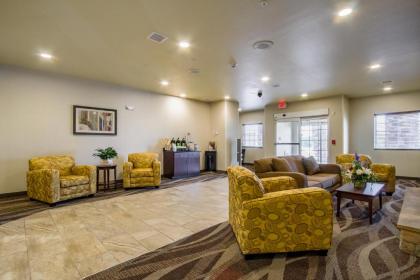 Cobblestone Hotel & Suites - Orrville - image 2