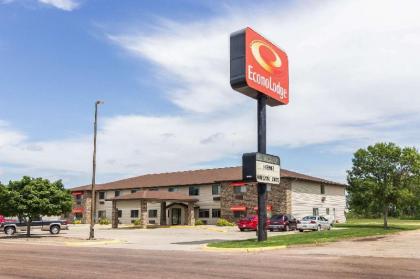 Econo Lodge Ortonville - image 12