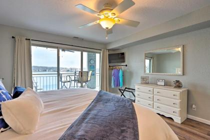 Lakefront Condo with Boat Dock and Pool Access! - image 10