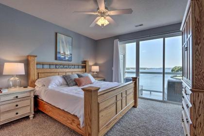 Lakefront Lands End Getaway with Resort Perks! - image 13