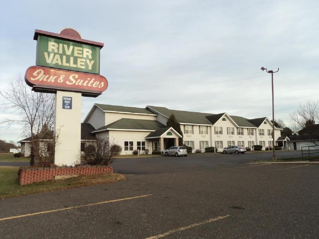 River Valley Inn & Suites - main image