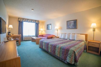 River Valley Inn & Suites - image 6