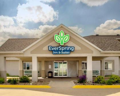 EverSpring Inn  Suites Oskaloosa Iowa