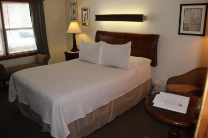 All Seasons Inn - image 15