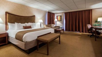 Best Western Plus Captain's Quarters - image 13